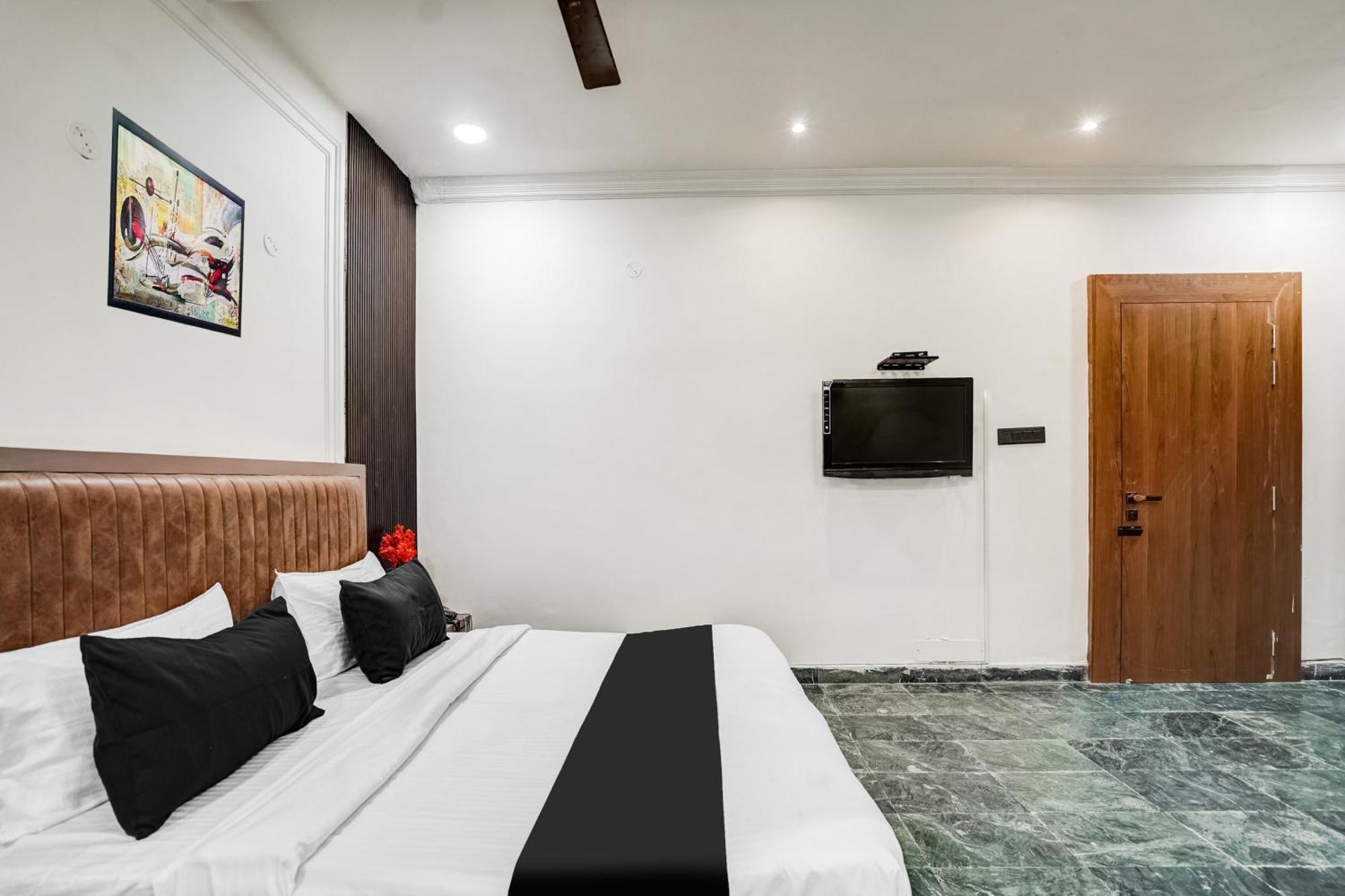 Super Collection O Ratan Lal Nagar Hotell Kānpur Eksteriør bilde