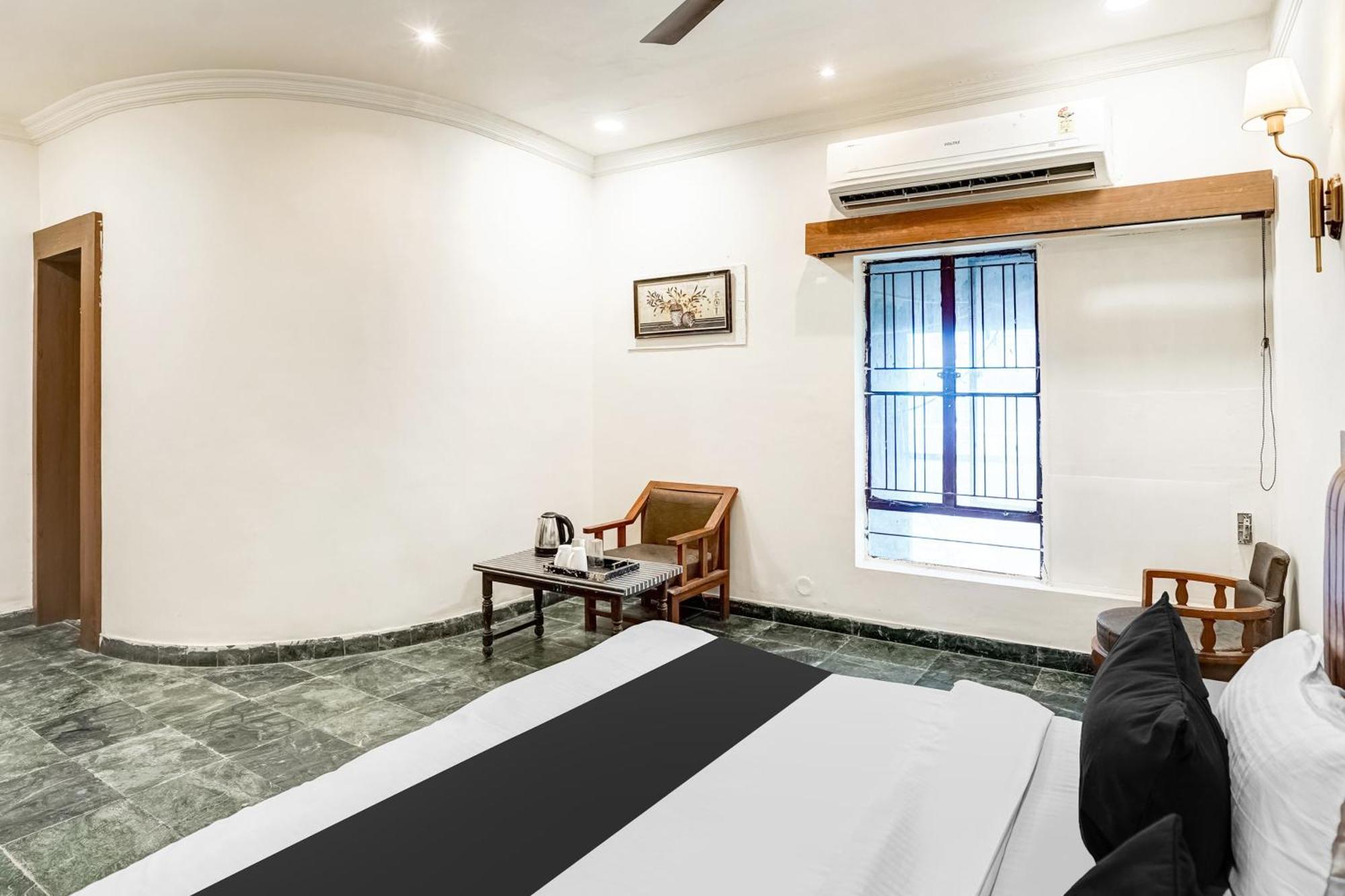 Super Collection O Ratan Lal Nagar Hotell Kānpur Eksteriør bilde